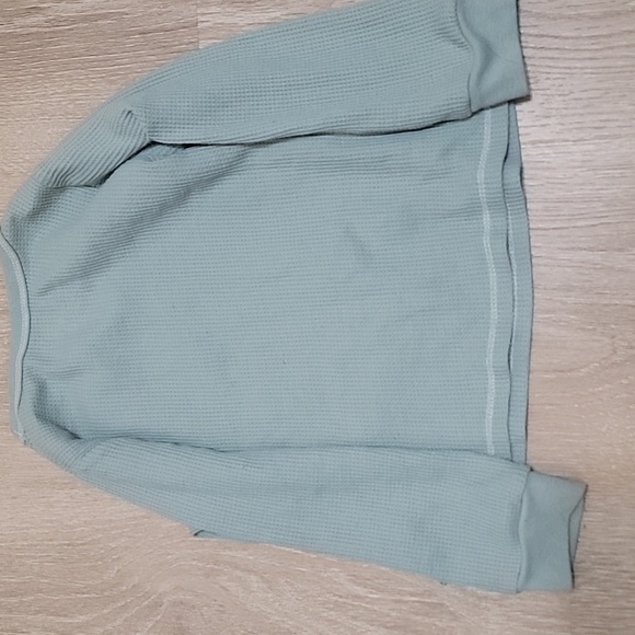 Disney boy suerter size 4 color green and yellow - Picture 2 of 4